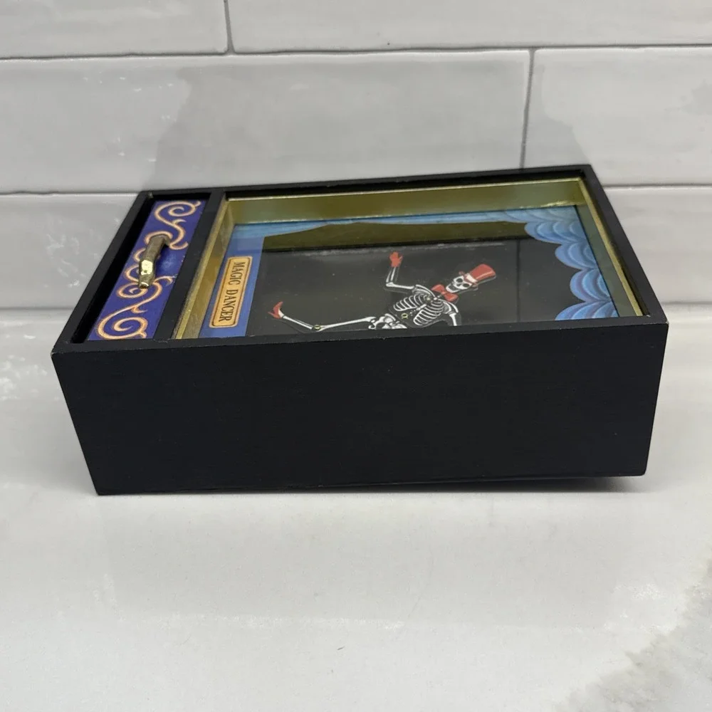 OTAGIRI Japan Magic Dancer Skeleton 12/1028 Music Box French CAN CAN Not Working